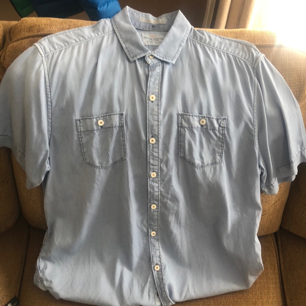 Tommy Bahama Men’s Casual Shirt - Size Medium